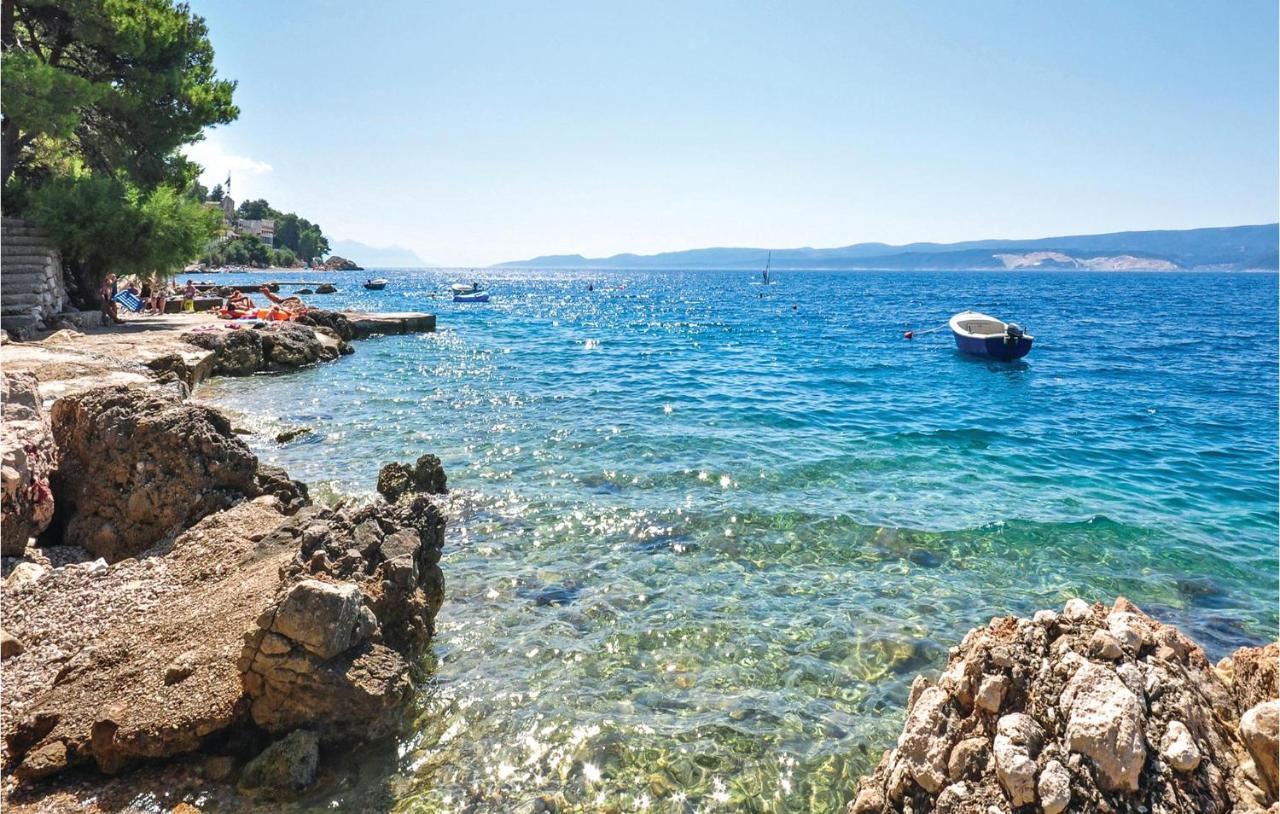 Lovely Apartment In Omis With Kitchenette Eksteriør bilde
