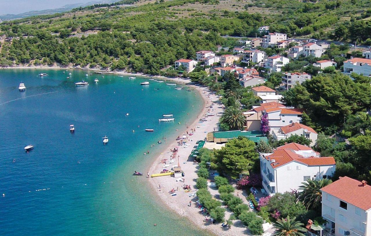 Lovely Apartment In Omis With Kitchenette Eksteriør bilde